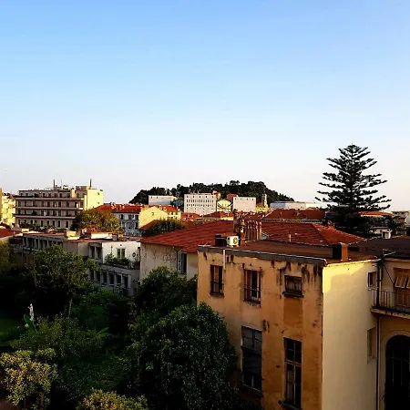 Ancient Italian Palace 니스
